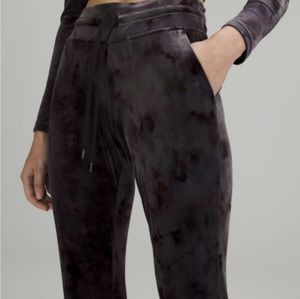 Ready to Crush High-Rise Velour Jogger Full Length